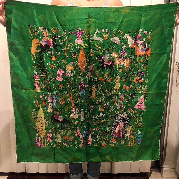 Vintage illustrated people scarf - Picture 2 of 8